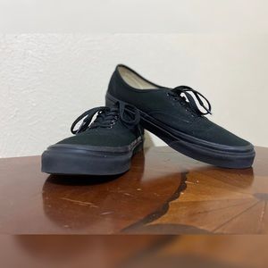 Black Vans shoes